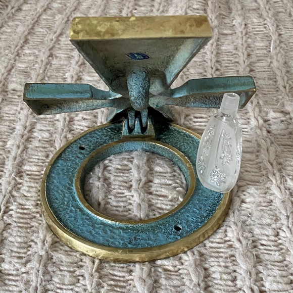 High Cross & Vine Scrolls Verdigris Door Knocker - Picture 9 of 16